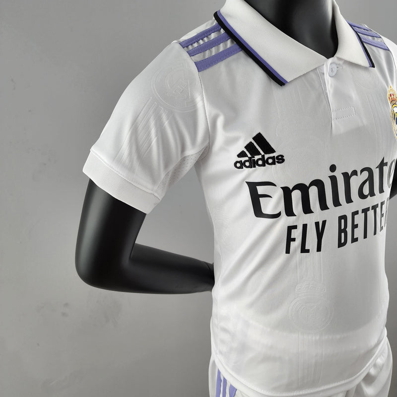 Conjunto Infantil Real Madrid 2022/23 - Home - ResPeita Sports 