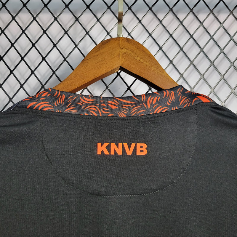 CAMISA DA SELEÇÃO DA HOLANDA 22/23 BLACK COMEMORATIVA