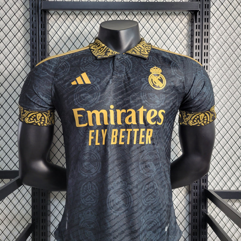 CAMISA DO REAL MADRID 23/24 BLACK E DOURADO VERSÃO PLAYER