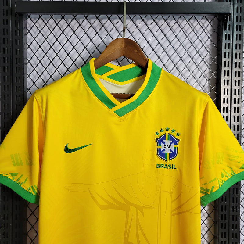 CAMISA DA SELEÇÃO DO BRASIL  22/23 AMARELO EDIÇÃO CRISTO